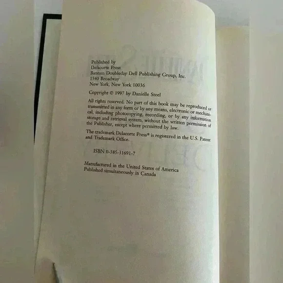 Danielle Steel Special Delivery Hardcover - Picture 6 of 12